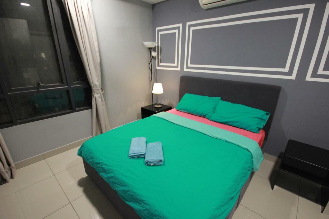 Solstice Service Apartment Cyberjaya Wifi Netflix Klia エクステリア 写真